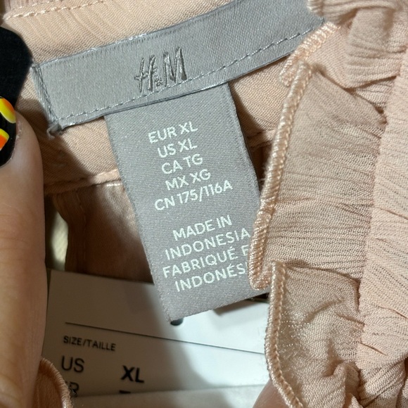 NWT H&M A-Line Chiffon Top - Picture 7 of 9